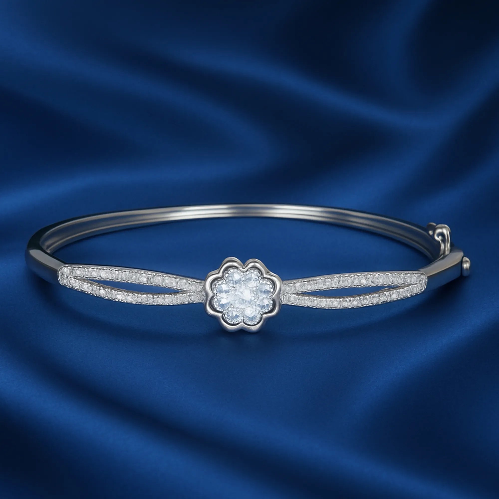 925 Sterling Silver Floral Center Bangle Bracelet