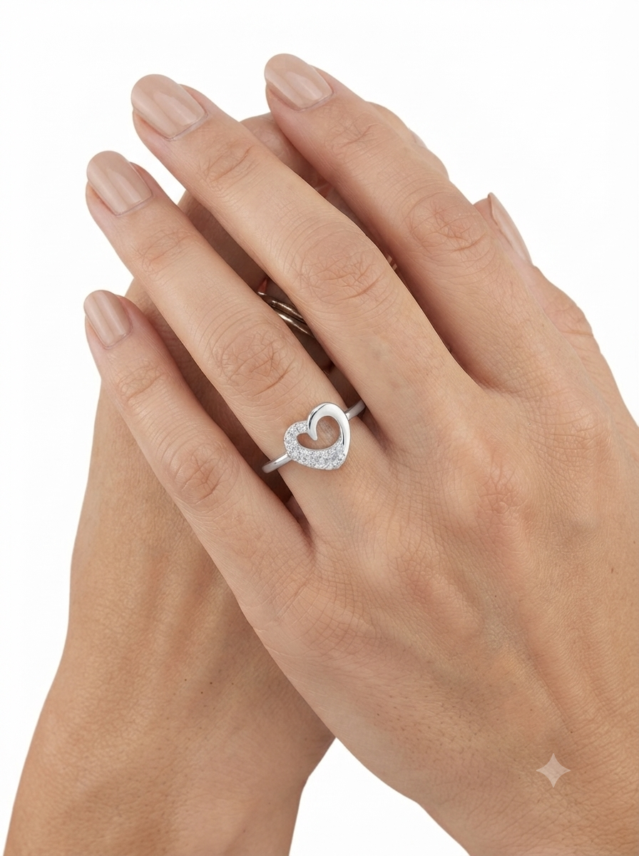 SYLVEXIA 925 Sterling Silver Heart Studded Ring for Women