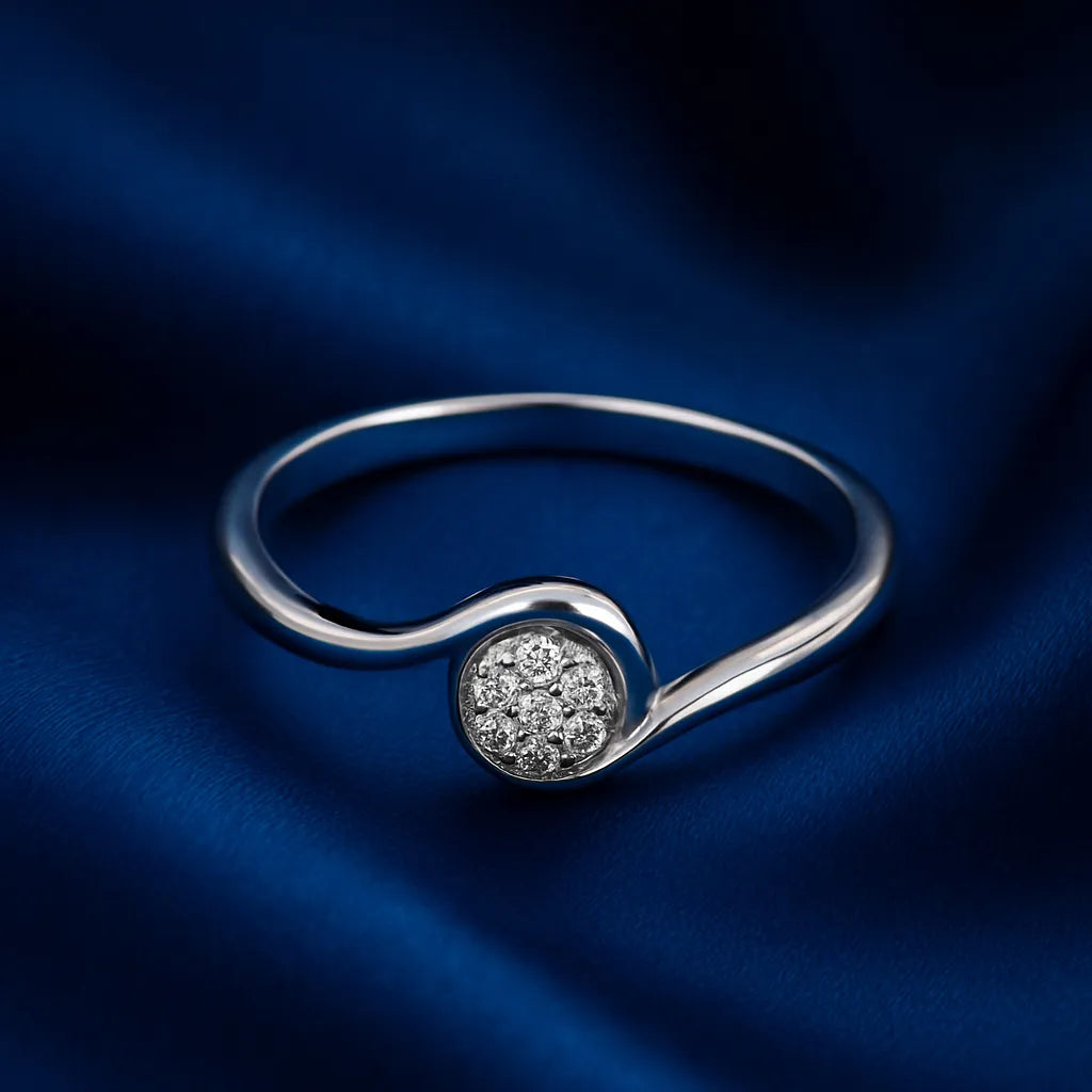 Elegant 925 Sterling Silver Wave Ring with Sparkling Stone for Women