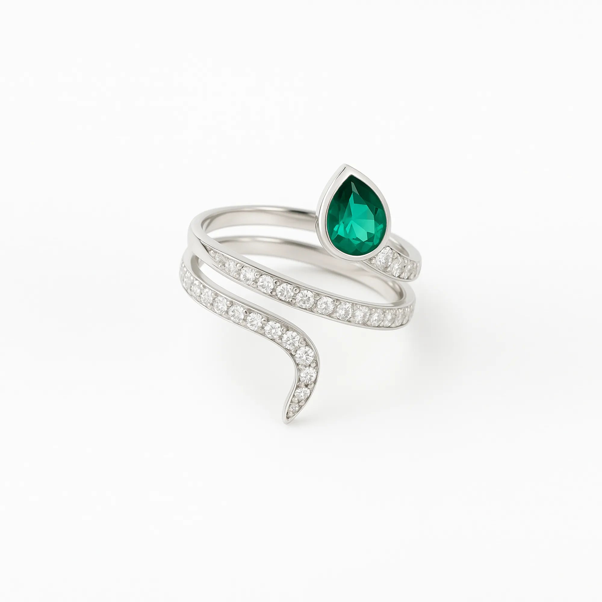 925 Sterling Silver Pear Shape Green Stone Designer Ring for Women