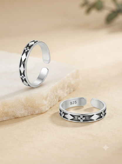 SYLVEXIA 925 Sterling Silver Oxidized Geometric Adjustable Toe Ring
