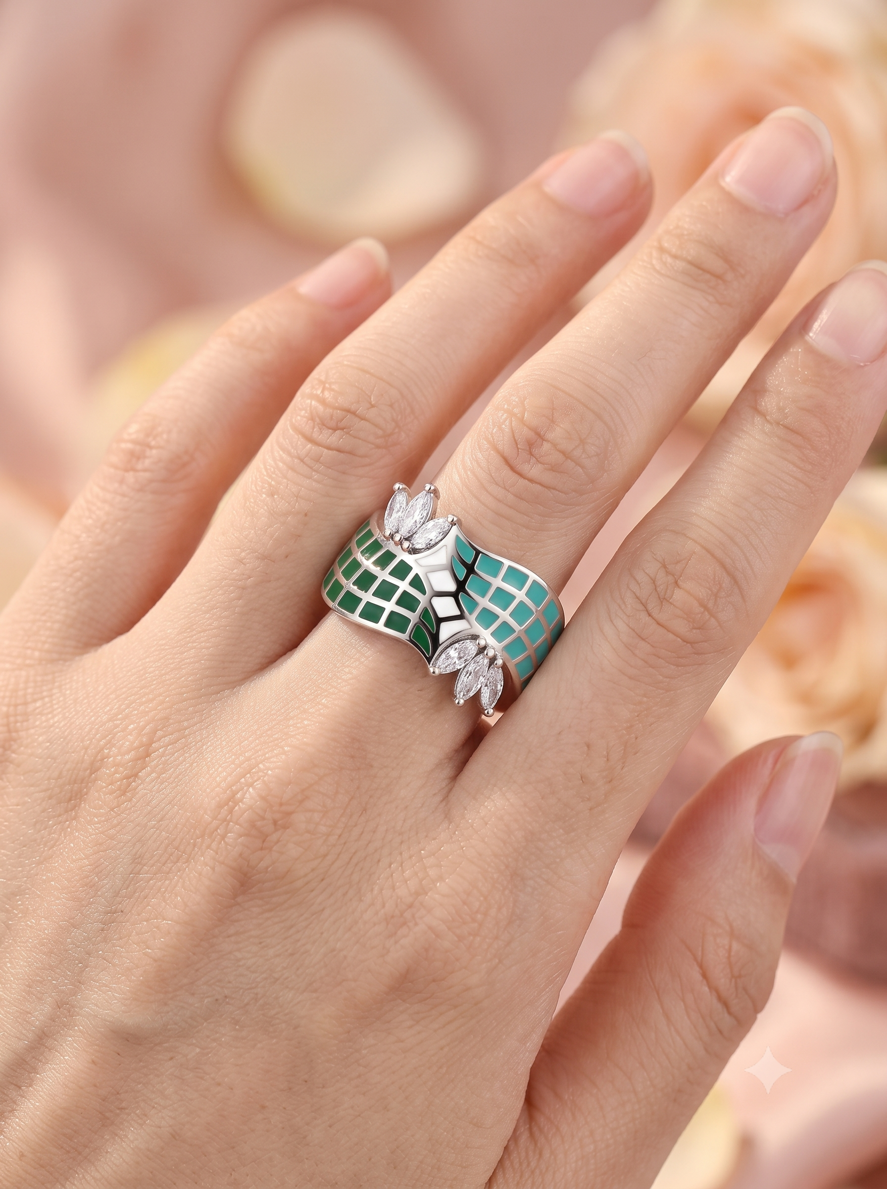 SYLVEXIA 925 Sterling Silver Green Enamel CZ Floral Ring