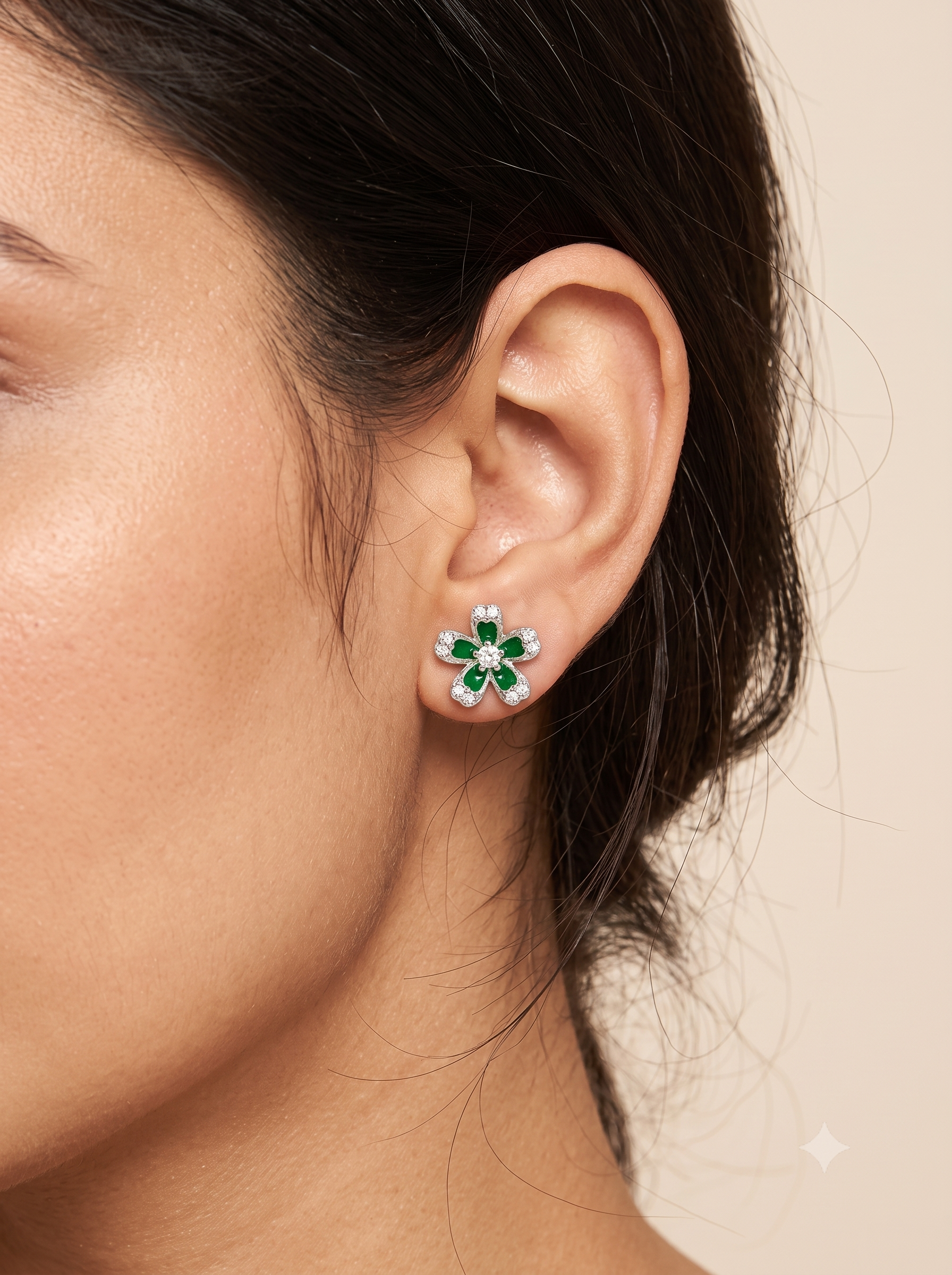 SYLVEXIA 925 Sterling Silver Green Floral Stud Earrings